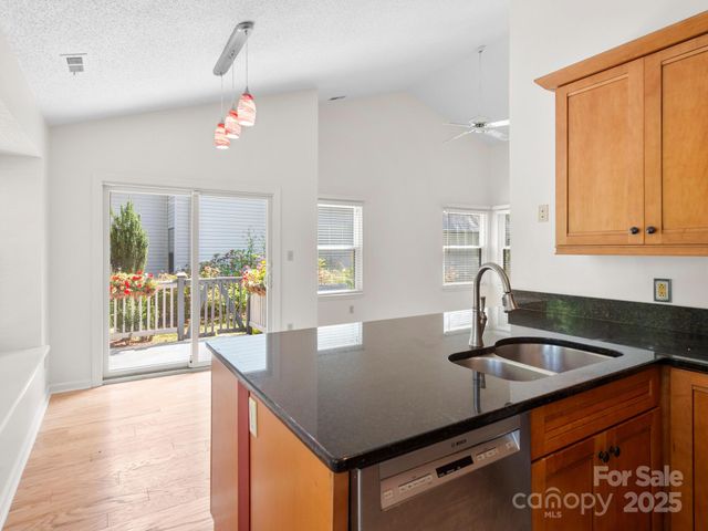 110 Cimarron Drive, Asheville, NC 28803