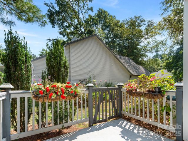 110 Cimarron Drive, Asheville, NC 28803