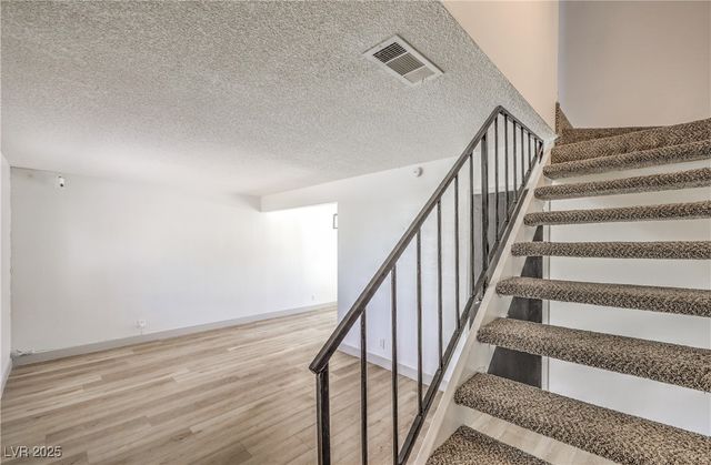 5086 Mountain Vista Street, Las Vegas, NV 89120