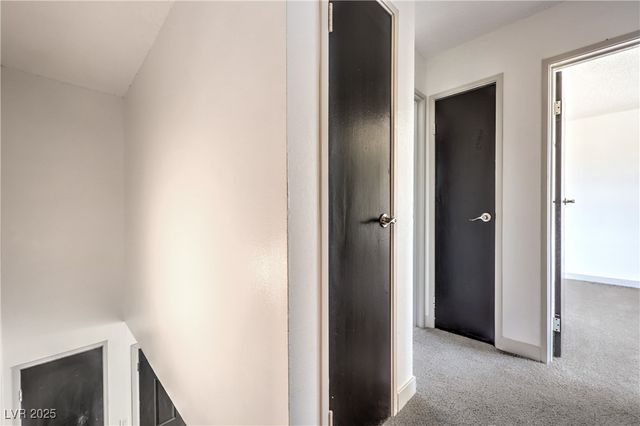 5086 Mountain Vista Street, Las Vegas, NV 89120