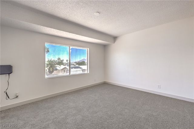 5086 Mountain Vista Street, Las Vegas, NV 89120