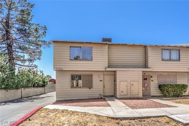 5086 Mountain Vista Street, Las Vegas, NV 89120