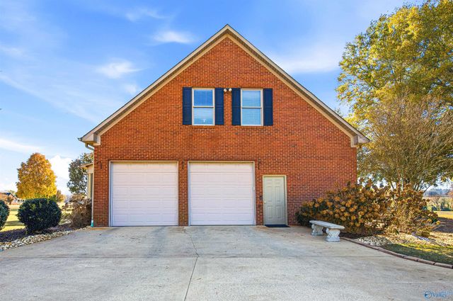 13843 Seven Mile Post Road, Athens, AL 35611