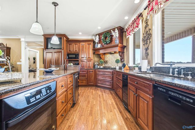 13843 Seven Mile Post Road, Athens, AL 35611