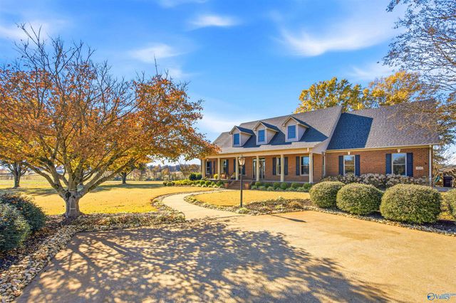 13843 Seven Mile Post Road, Athens, AL 35611