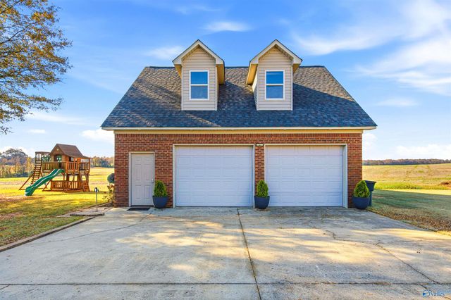 13843 Seven Mile Post Road, Athens, AL 35611