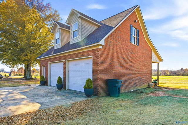 13843 Seven Mile Post Road, Athens, AL 35611