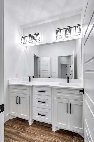 2200 S County Rd 1059, Midland, TX 79706