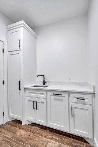 2200 S County Rd 1059, Midland, TX 79706