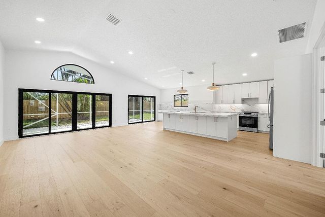 5754 Aspen Ridge Circle, Delray Beach, FL 33484