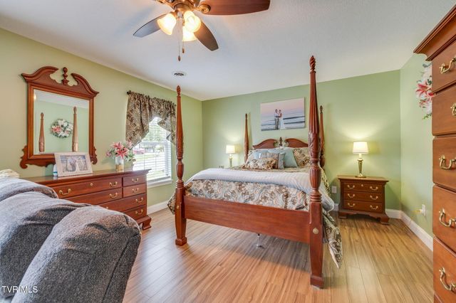 102 Carmack Drive, Bristol, VA 24201