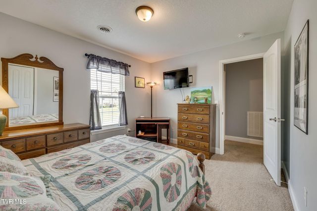 102 Carmack Drive, Bristol, VA 24201