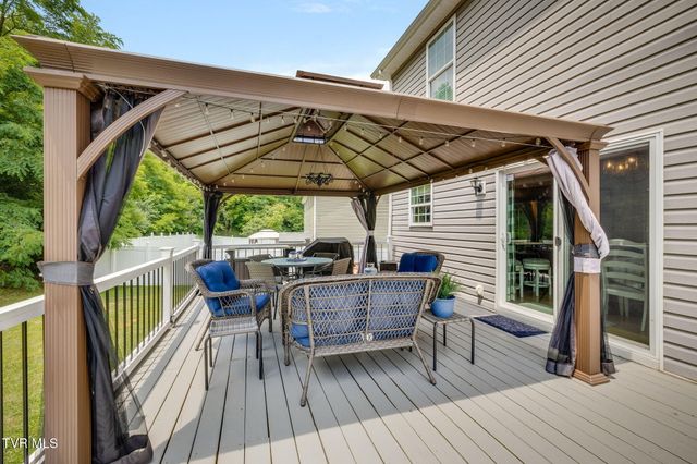 102 Carmack Drive, Bristol, VA 24201
