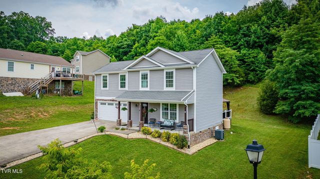 102 Carmack Drive, Bristol, VA 24201
