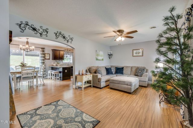 102 Carmack Drive, Bristol, VA 24201