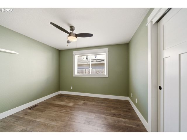 16800 Se 18TH St, Vancouver, WA 98683