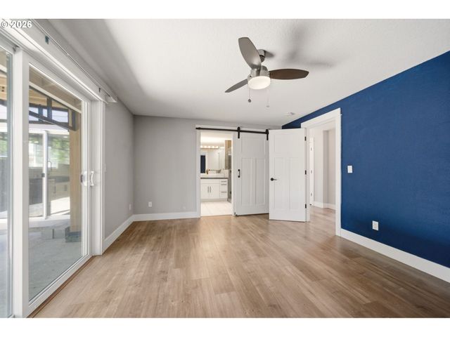 16800 Se 18TH St, Vancouver, WA 98683