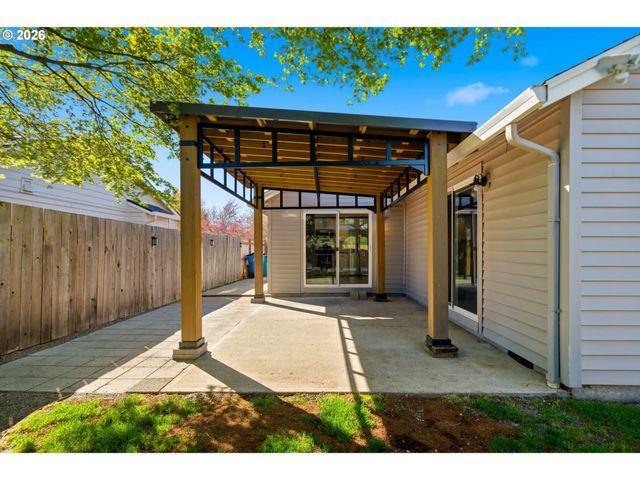 16800 Se 18TH St, Vancouver, WA 98683