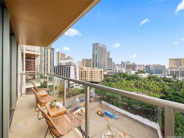 2045 Kalakaua Avenue 1007, Honolulu, HI 96815