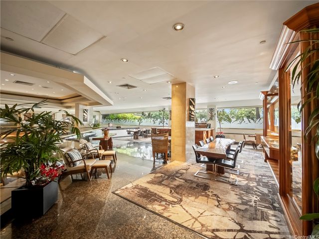 2045 Kalakaua Avenue 1007, Honolulu, HI 96815
