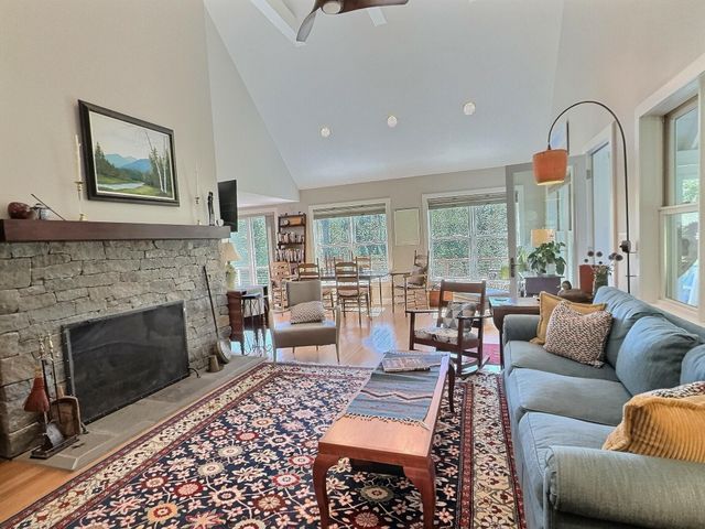 14 Fox Run Road, Wilmot, NH 03287