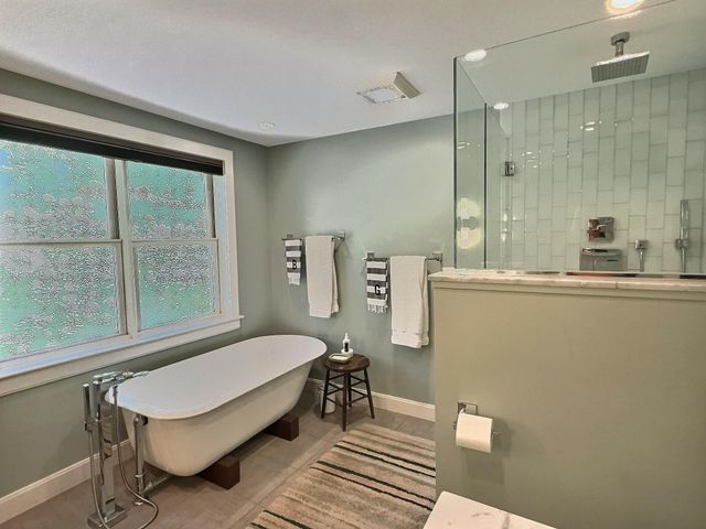 14 Fox Run Road, Wilmot, NH 03287