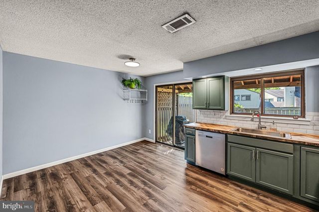 305 BRIDGE ST, Collegeville, PA 19426