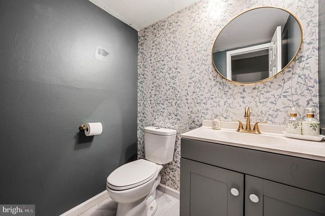 305 BRIDGE ST, Collegeville, PA 19426