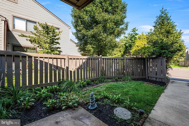 305 BRIDGE ST, Collegeville, PA 19426