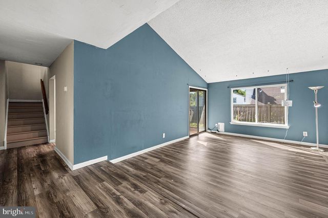 305 BRIDGE ST, Collegeville, PA 19426
