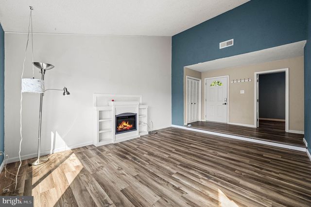 305 BRIDGE ST, Collegeville, PA 19426