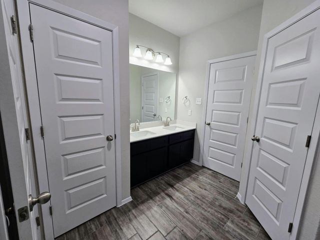 236 Blue Agate CT, Jarrell, TX 76537