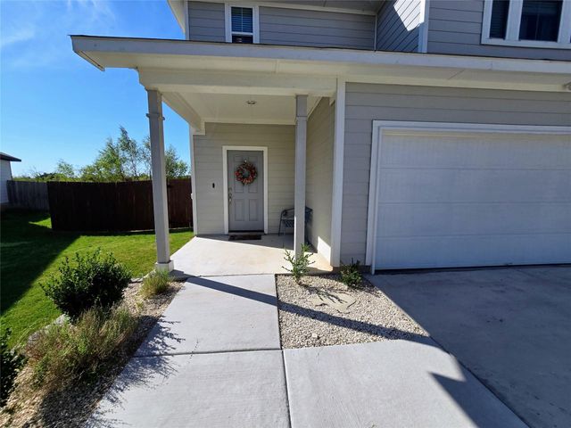 236 Blue Agate CT, Jarrell, TX 76537