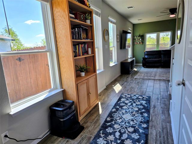 236 Blue Agate CT, Jarrell, TX 76537