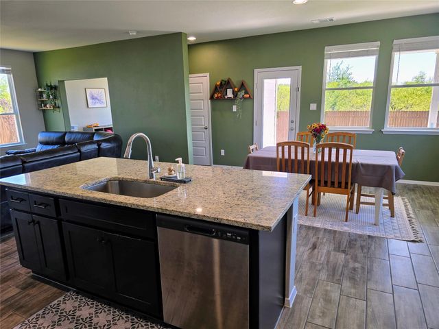 236 Blue Agate CT, Jarrell, TX 76537