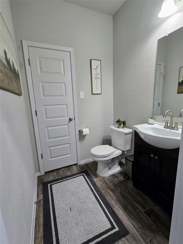 236 Blue Agate CT, Jarrell, TX 76537