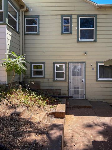 529 Landis Cir, Auburn, CA 95603