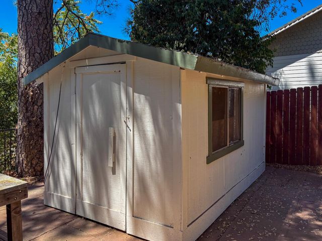 529 Landis Cir, Auburn, CA 95603