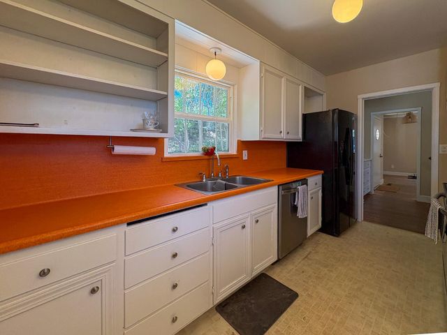529 Landis Cir, Auburn, CA 95603