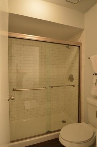 518 Hunters Glen Street, Lewisville, TX 75067