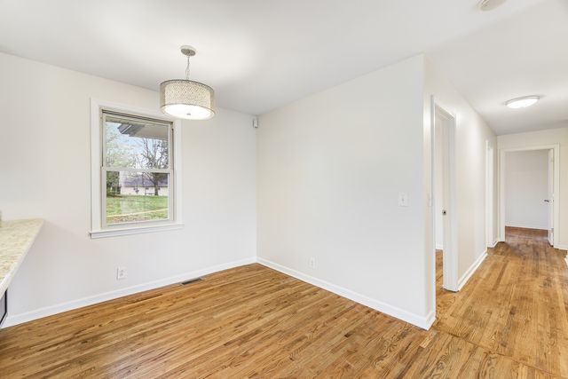 123 Laurel Ln, Hendersonville, TN 37075