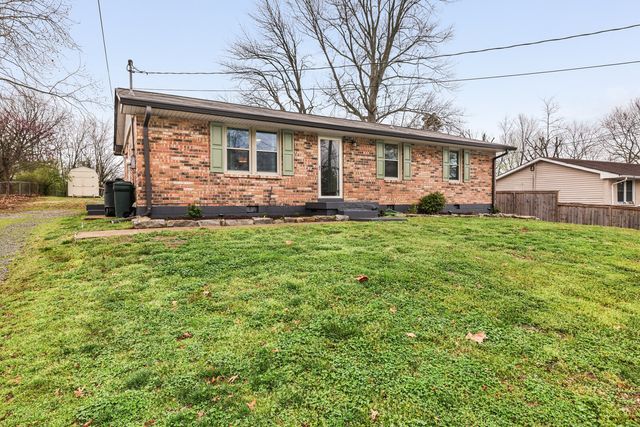 123 Laurel Ln, Hendersonville, TN 37075