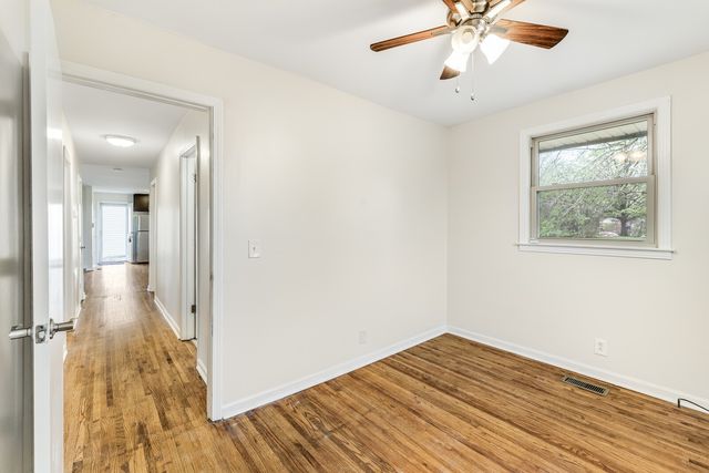 123 Laurel Ln, Hendersonville, TN 37075