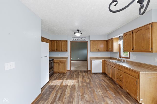 3805 S County Road 475 E, Plainfield, IN 46168