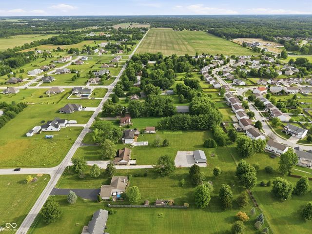 3805 S County Road 475 E, Plainfield, IN 46168