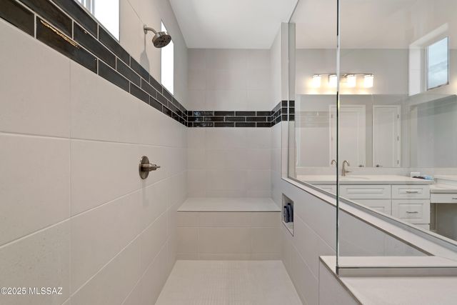 61438 E Shale Road, Oracle, AZ 85623