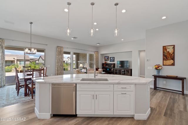 61438 E Shale Road, Oracle, AZ 85623