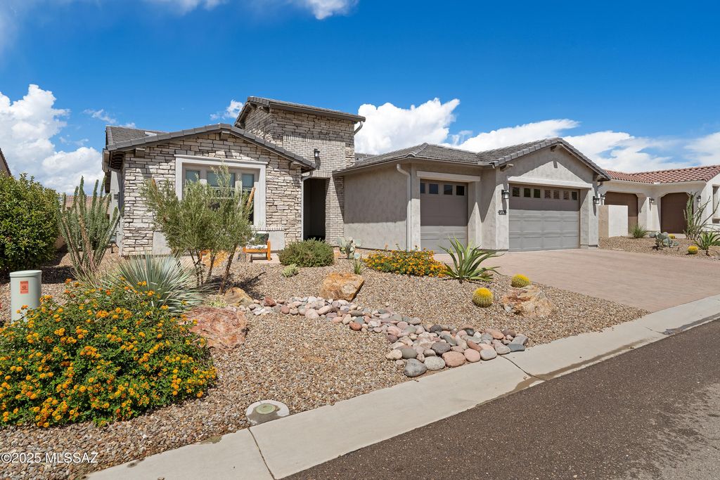 61438 E Shale Road, Oracle, AZ 85623