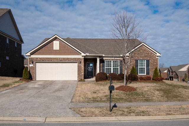 1038 Abberley Cir, Hendersonville, TN 37075