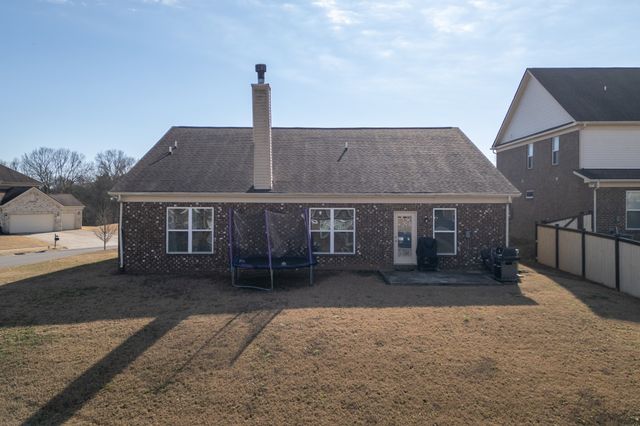 1038 Abberley Cir, Hendersonville, TN 37075